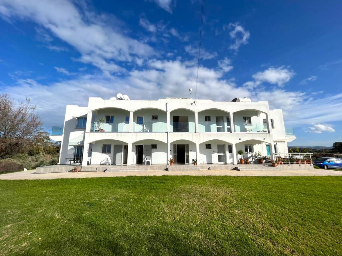 White House Studio With Sea View And Parking 폴리스 외부 사진